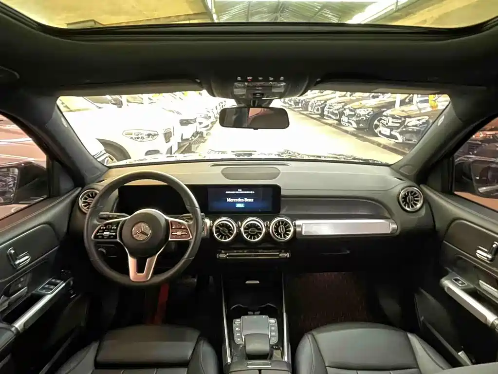 Mercedes-Benz GLB 2023 GLB 220