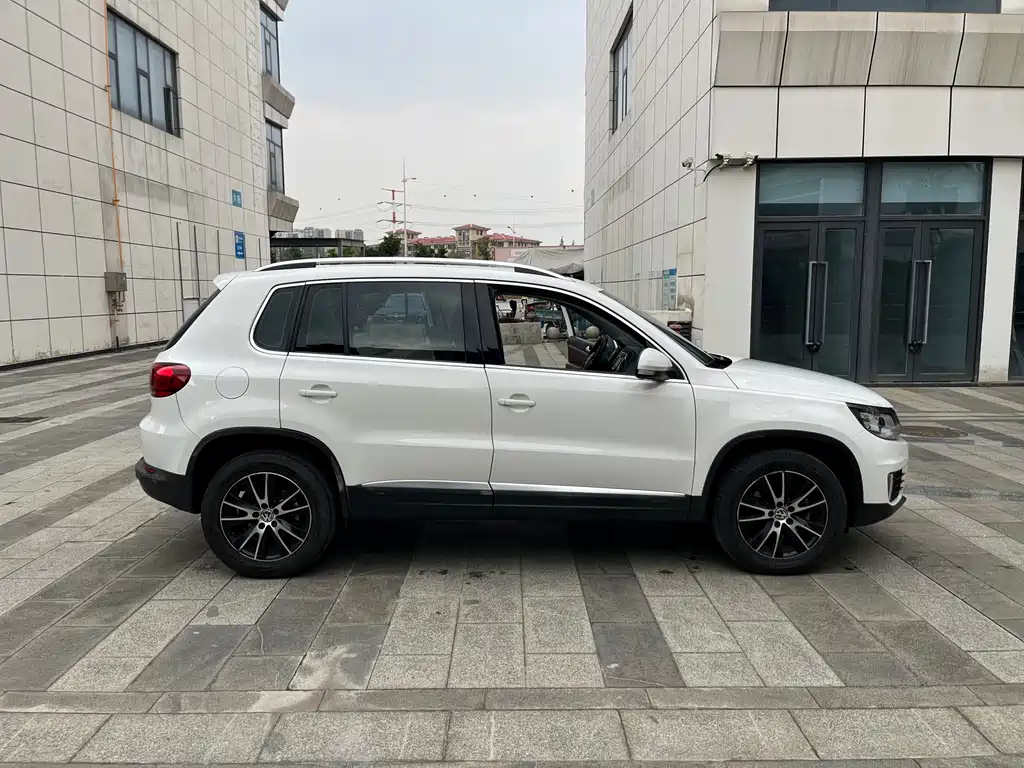 Volkswagen Tiguan — миниатюра 3