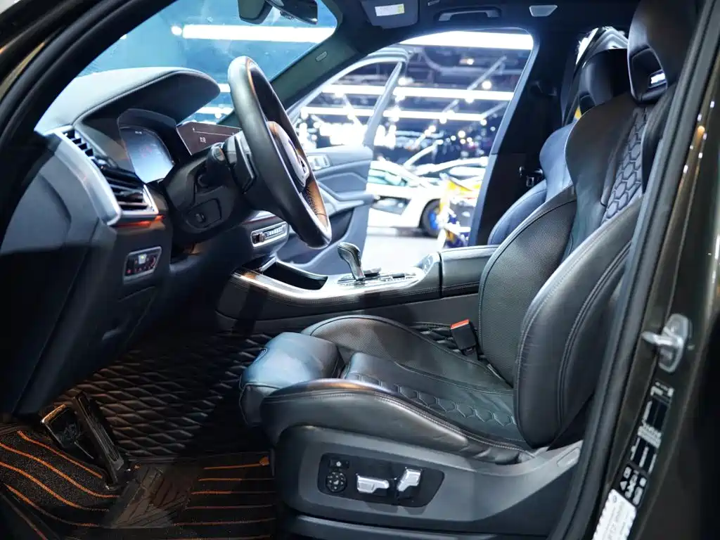 BMW X5 M — миниатюра 3
