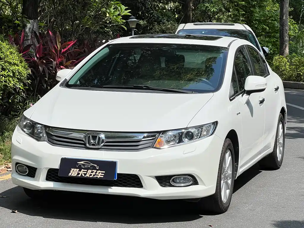 Honda Civic 2013 1.8L AT Luxury