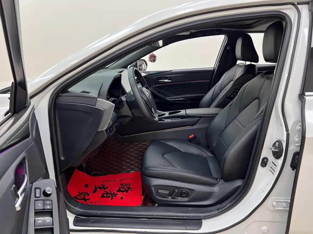 Toyota Avalon — миниатюра 9