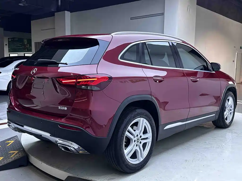 Mercedes-Benz GLA — миниатюра 5