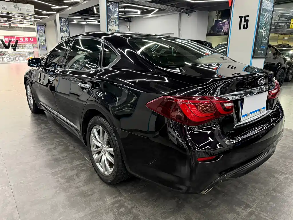 Infiniti Q70 Q70L 2.5L Elite Edition, фото 14
