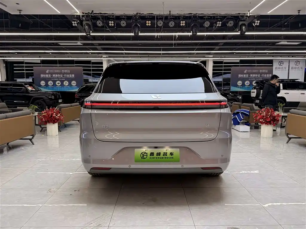 Li Auto IDEAL L6