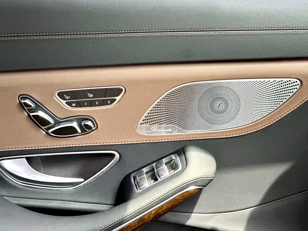 Mercedes-Benz S-Class — миниатюра 12