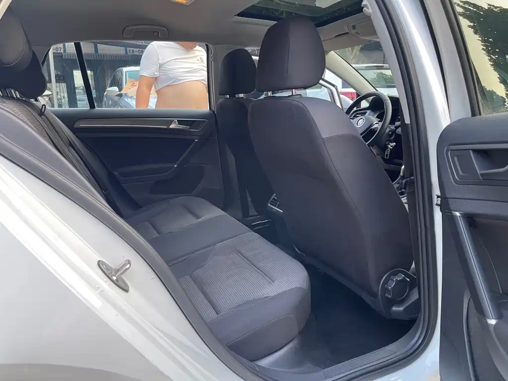 Volkswagen Golf — миниатюра 7