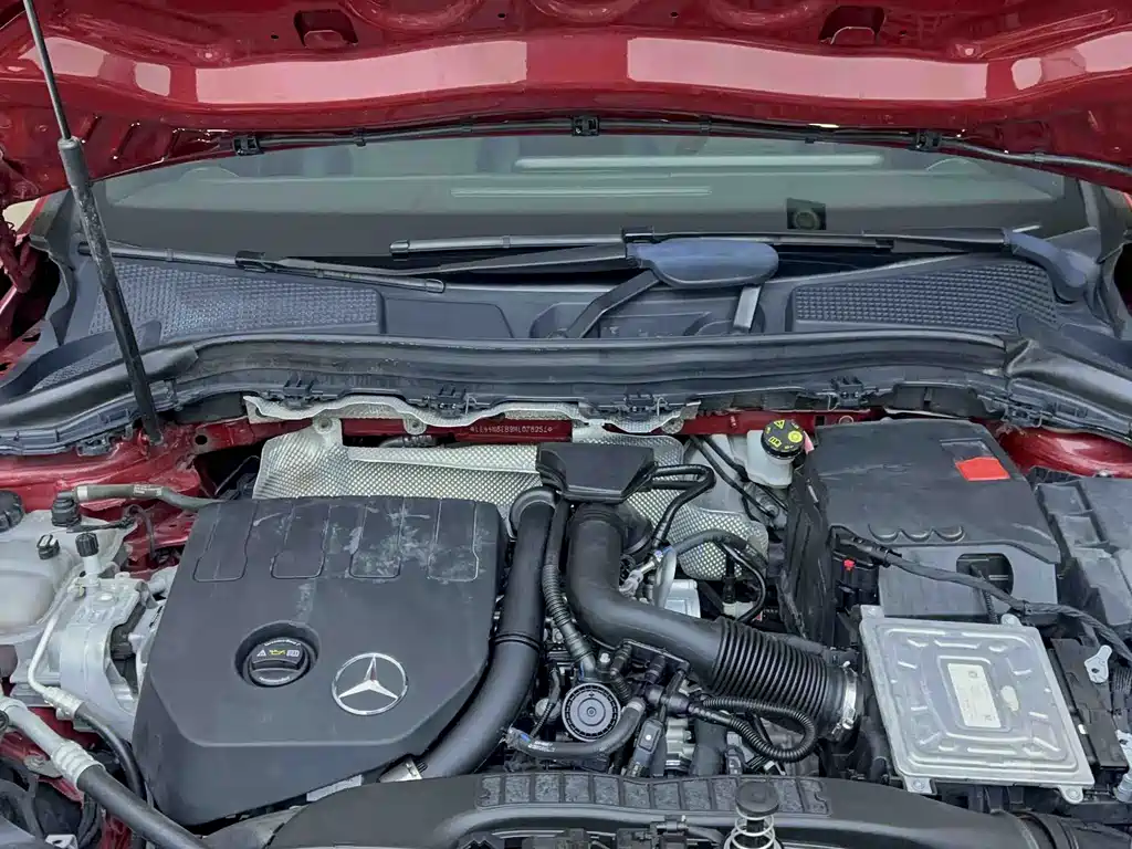 Mercedes-Benz GLA — миниатюра 18