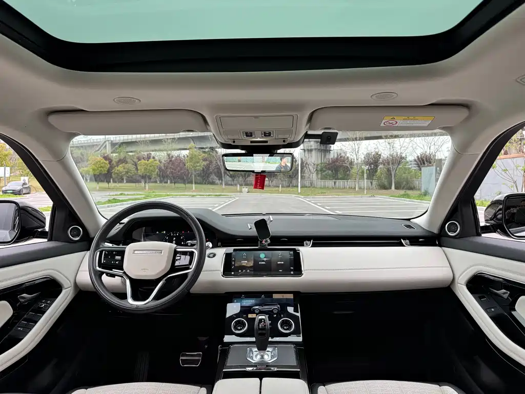 Land Rover Range Rover Evoque 2022 L 249PS R-Dynamic Luxury