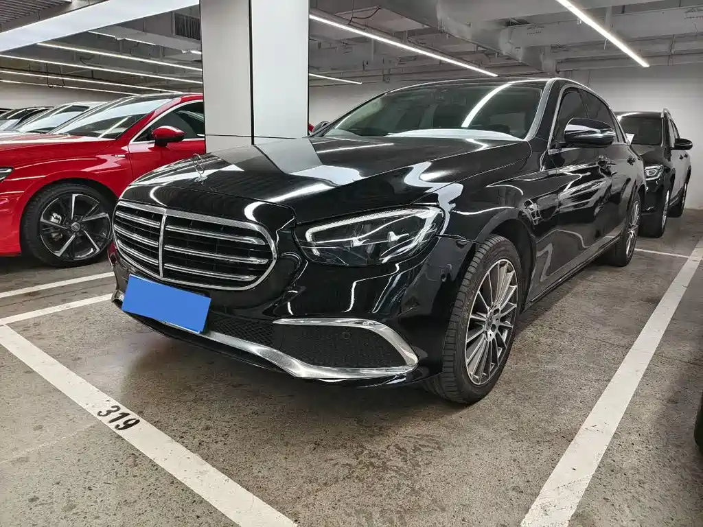 Mercedes-Benz E-Class 2022