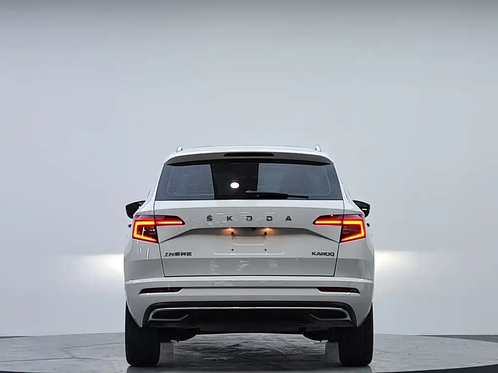 Skoda Karoq 2023 TSI280