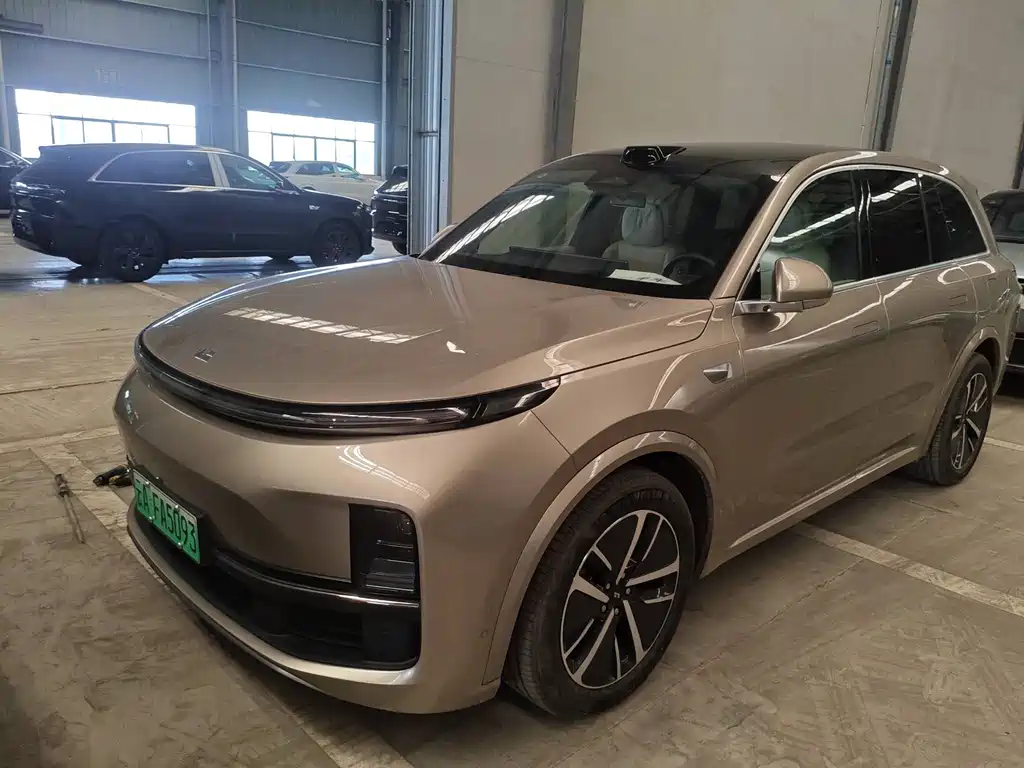 Li Auto Li L8 2024