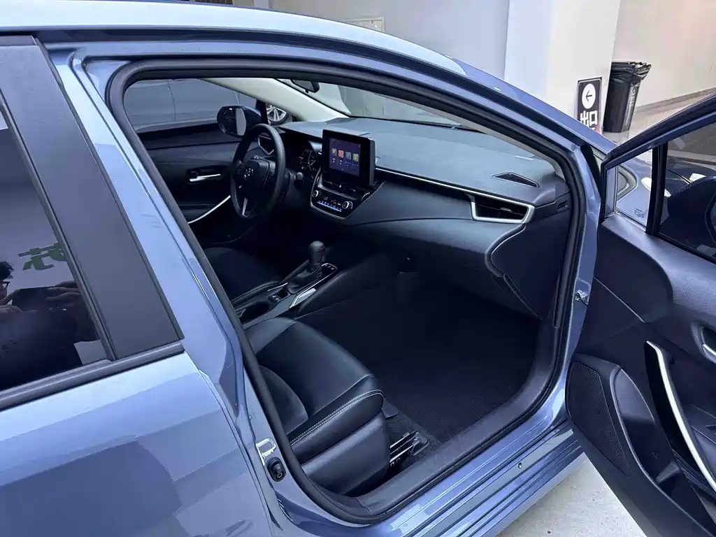 Toyota Corolla — миниатюра 11