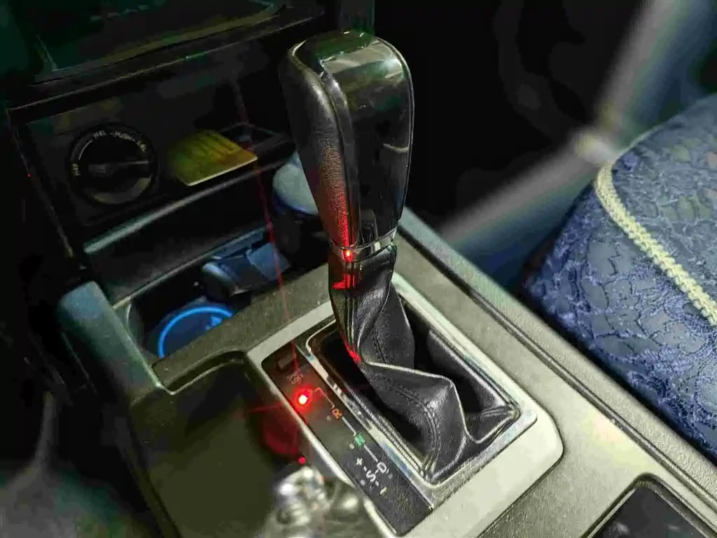 Toyota Prado — миниатюра 9