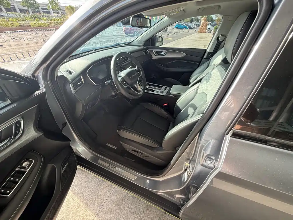 Roewe RX5 New Energy — миниатюра 9