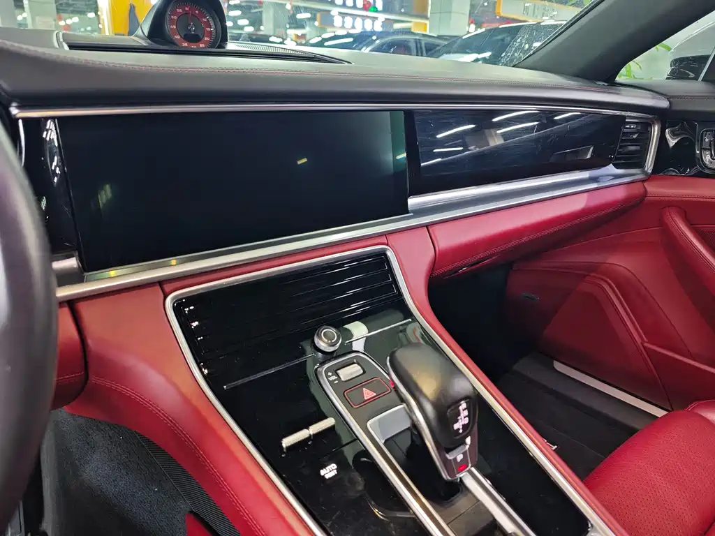 Porsche Panamera — миниатюра 12
