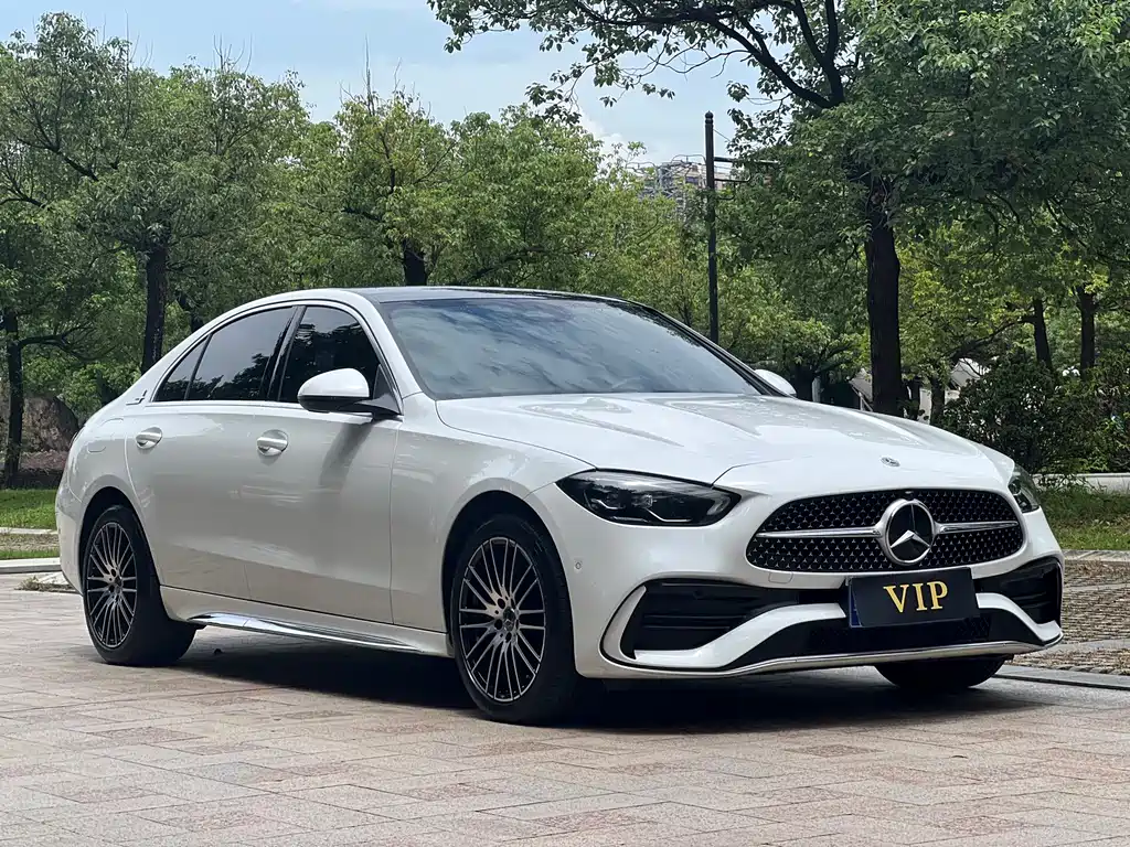 Mercedes-Benz C-Class — миниатюра 3