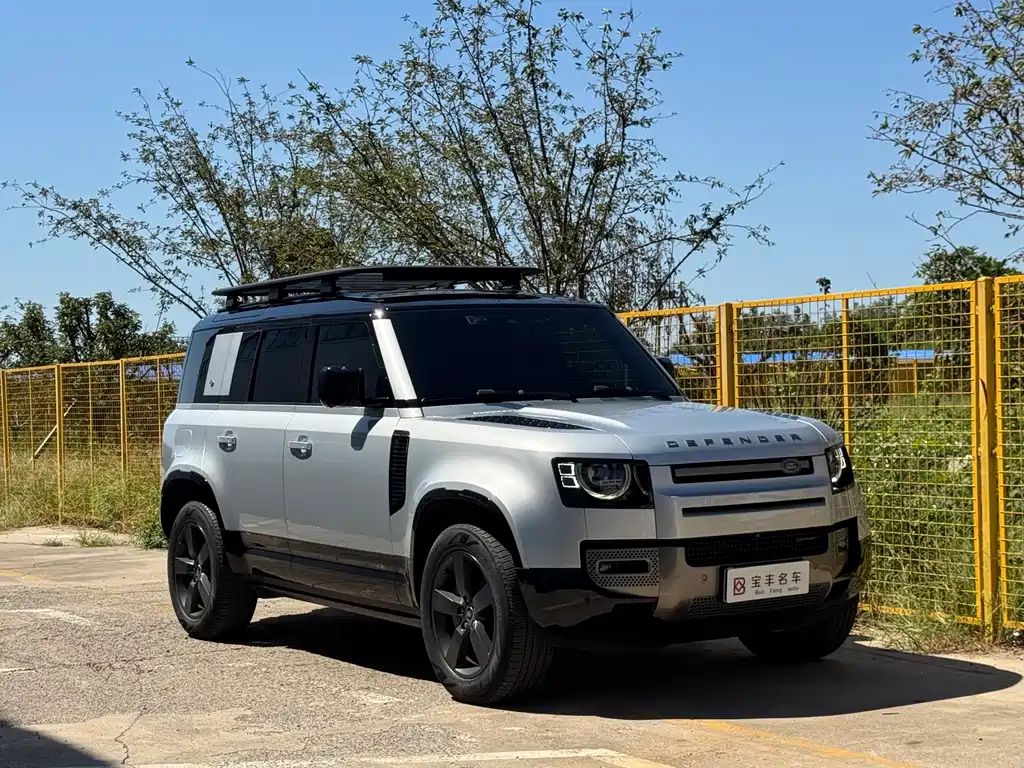 Land Rover Defender — миниатюра 3