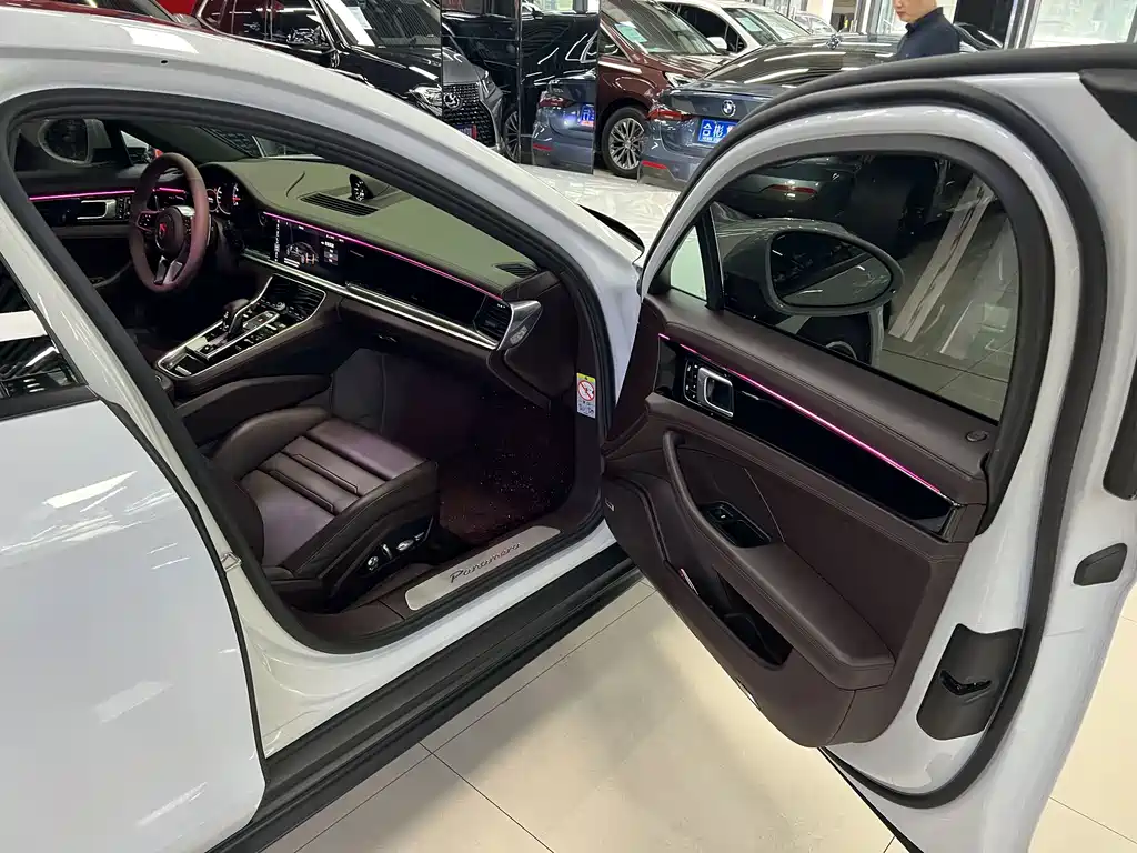 Porsche Panamera — миниатюра 18