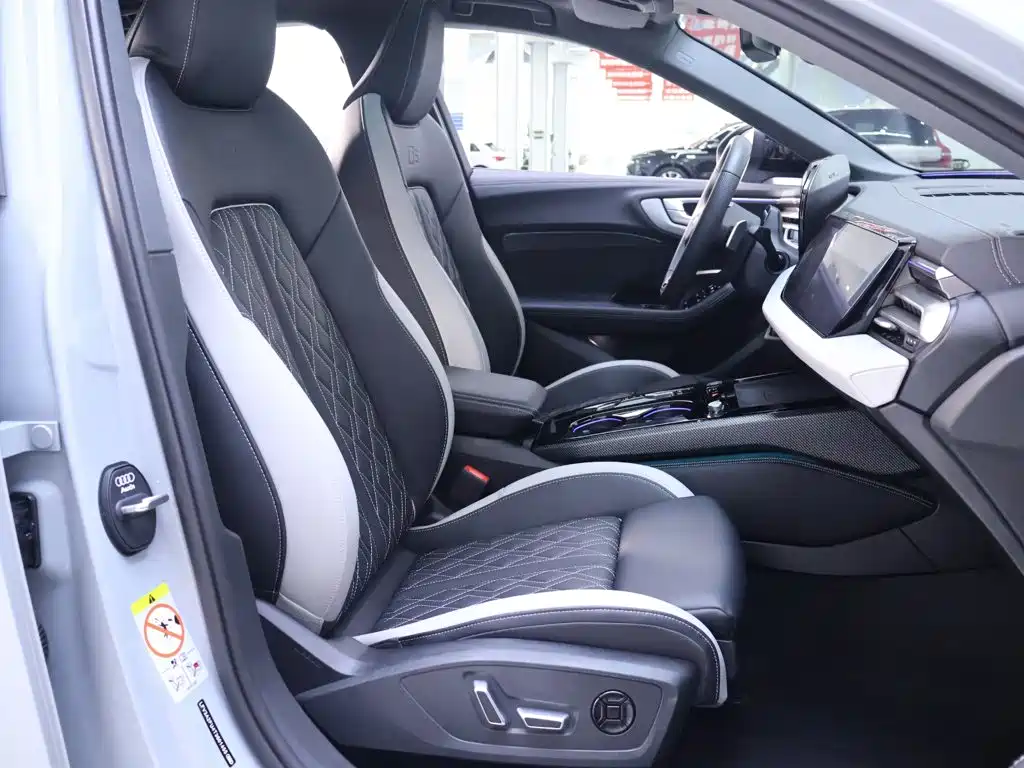 Audi A5L — миниатюра 21