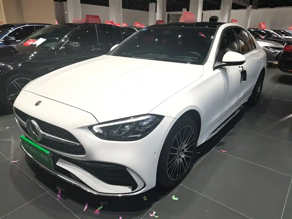 Mercedes-Benz C-Class 2024