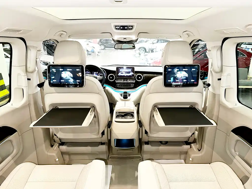 Mercedes-Benz V-Class V 2018 V 260 L Luxury Long Wheelbase VI