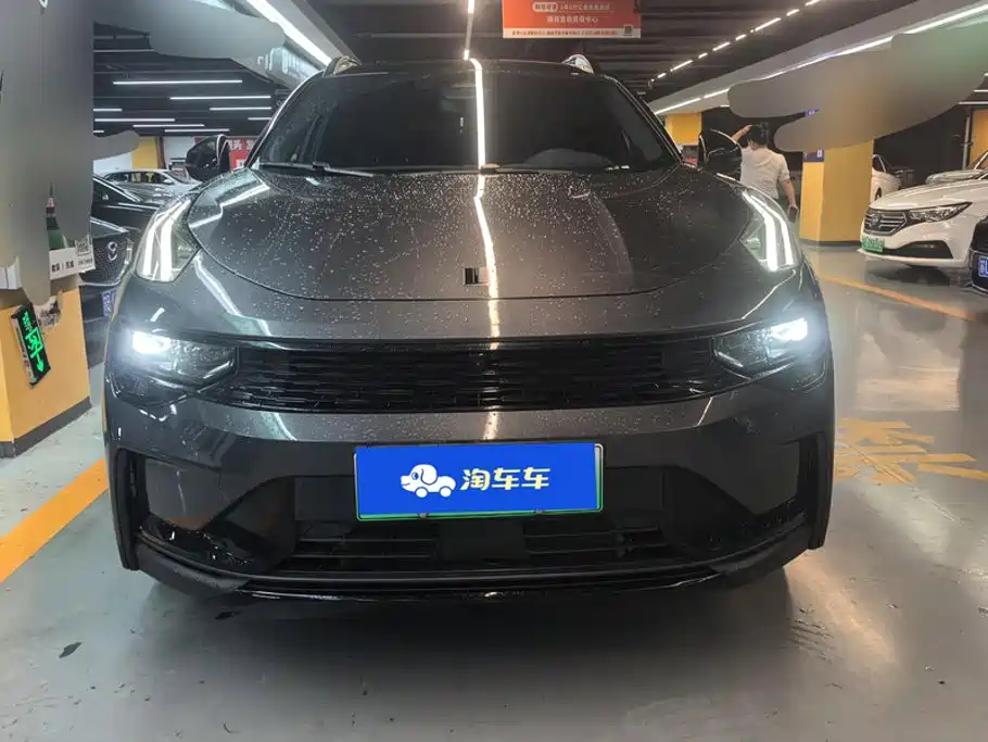 Lynk & Co 01 EM-P — миниатюра 2