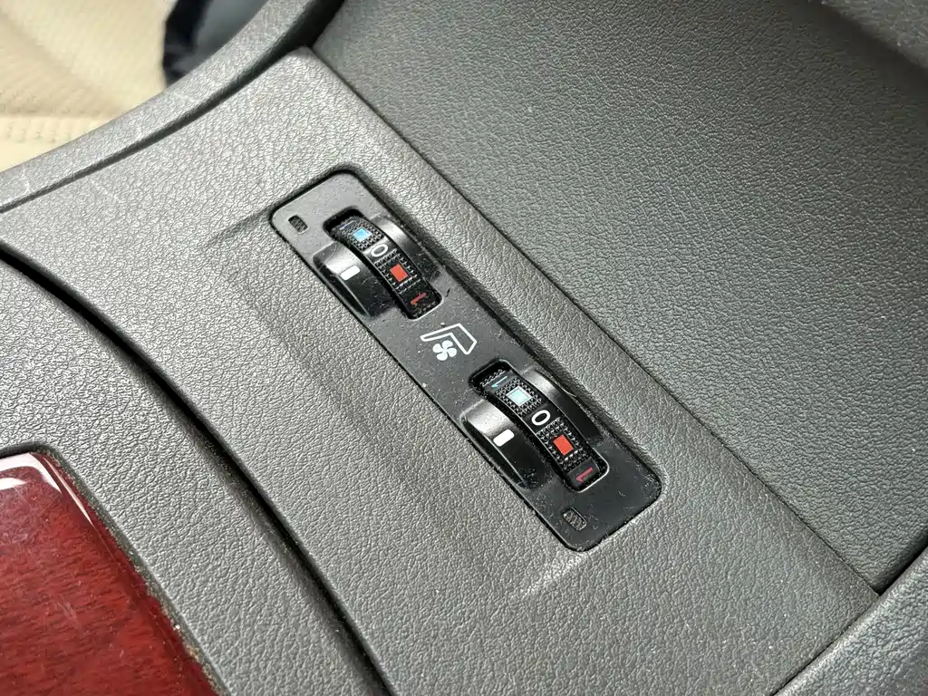 Lexus ES — миниатюра 11
