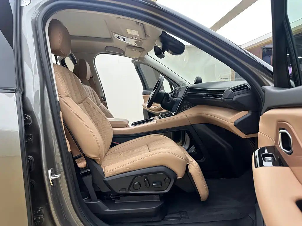 NIO ES8 — миниатюра 16