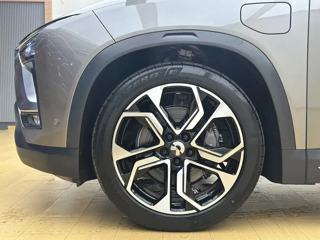 NIO ES8 — миниатюра 18
