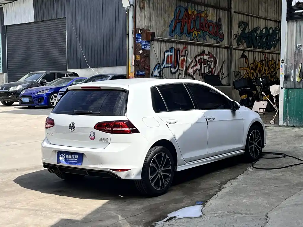 Volkswagen Golf — миниатюра 7