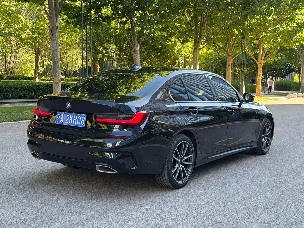 BMW 3 Series — миниатюра 4