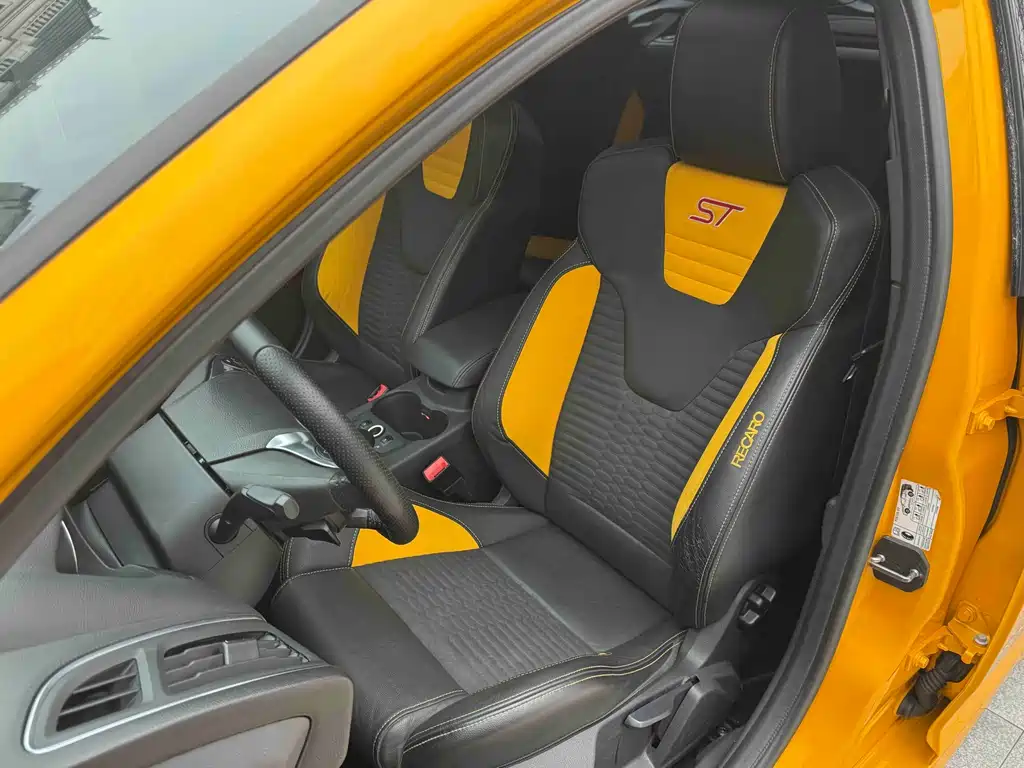 Ford Focus (Import) — миниатюра 9