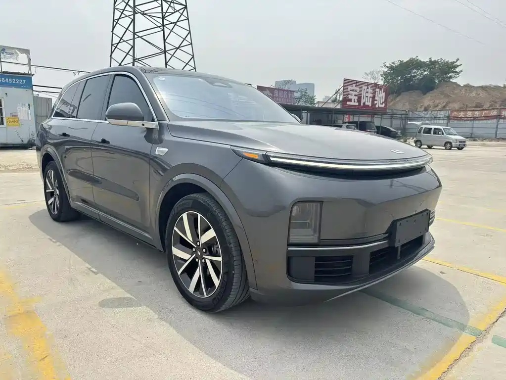 Li Auto Li L8 2023