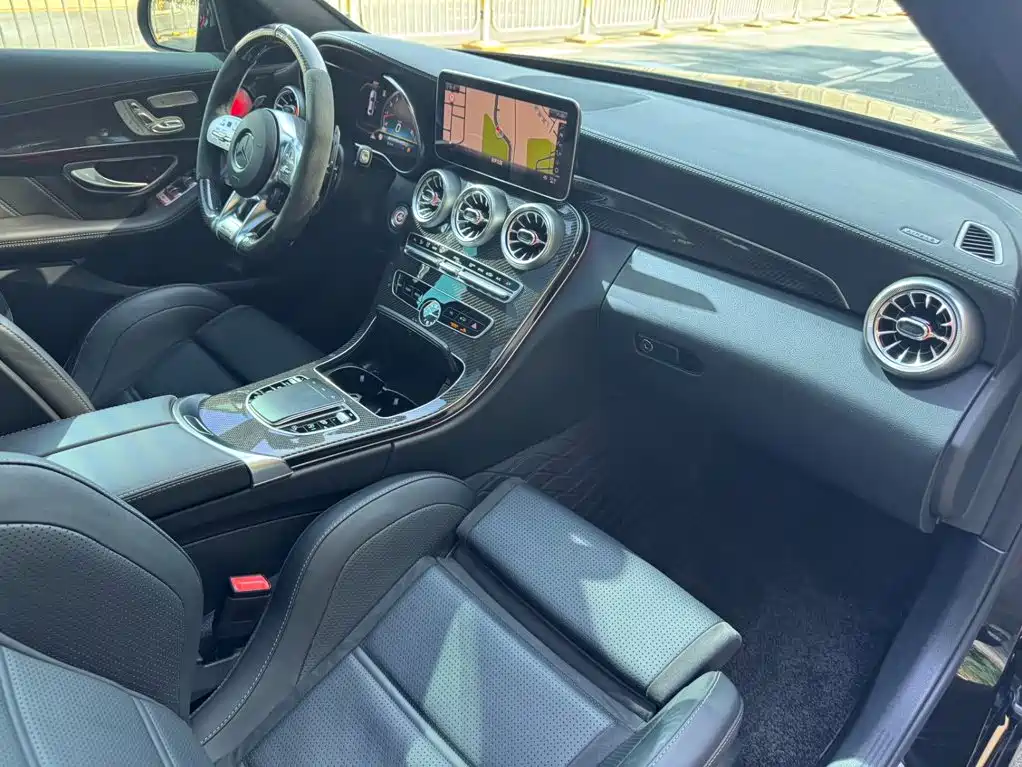 Mercedes-Benz C-Class AMG — миниатюра 13