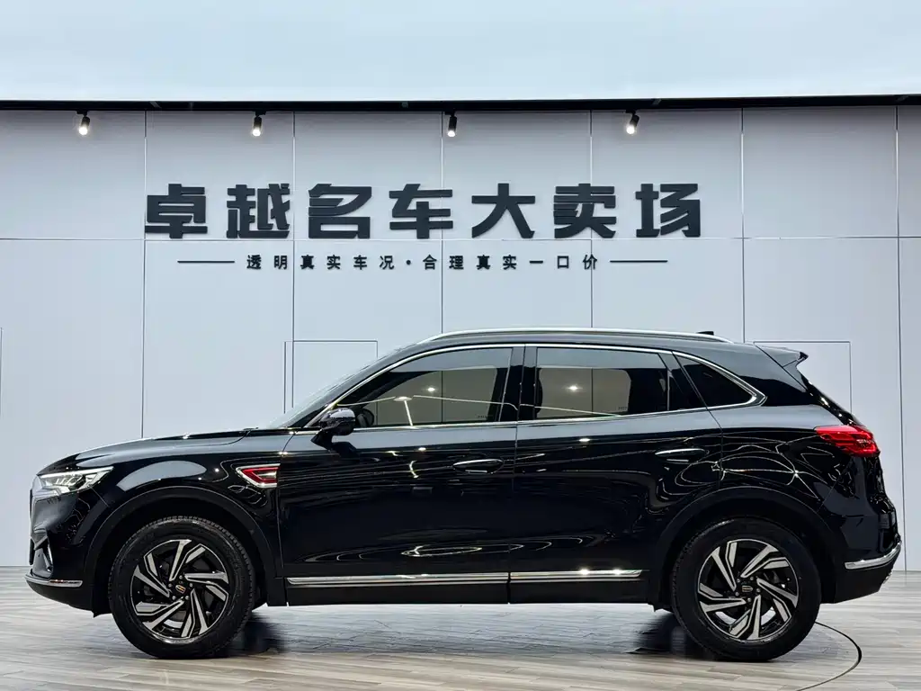 Hongqi HS5 2022 2.0T