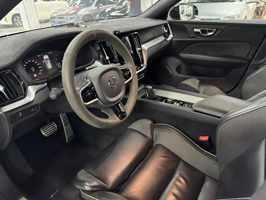 Volvo V60 — миниатюра 4