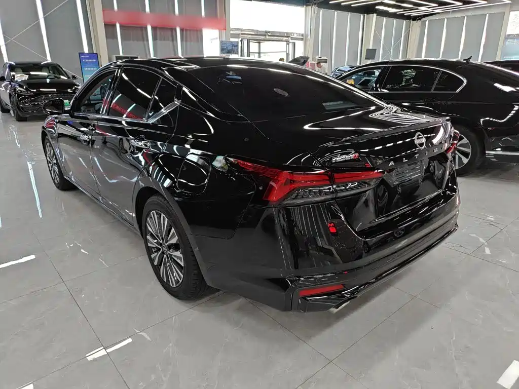 Nissan Teana — миниатюра 14