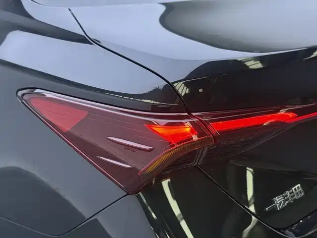 Toyota Avalon — миниатюра 6