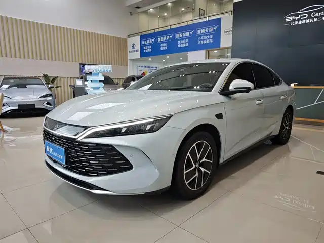 2025 BYD Qin