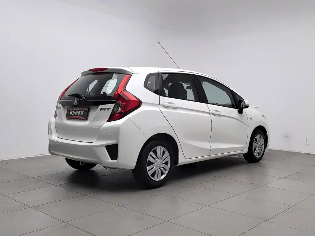 Honda Fit — миниатюра 2