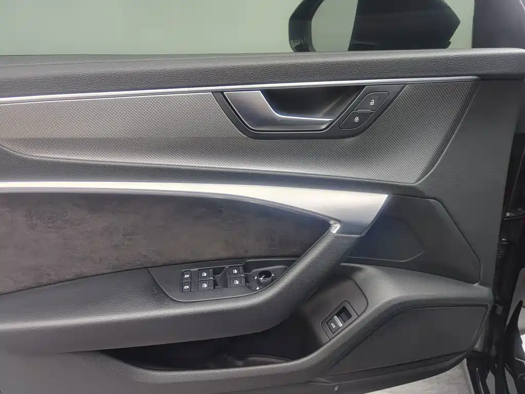 Audi A6L — миниатюра 11