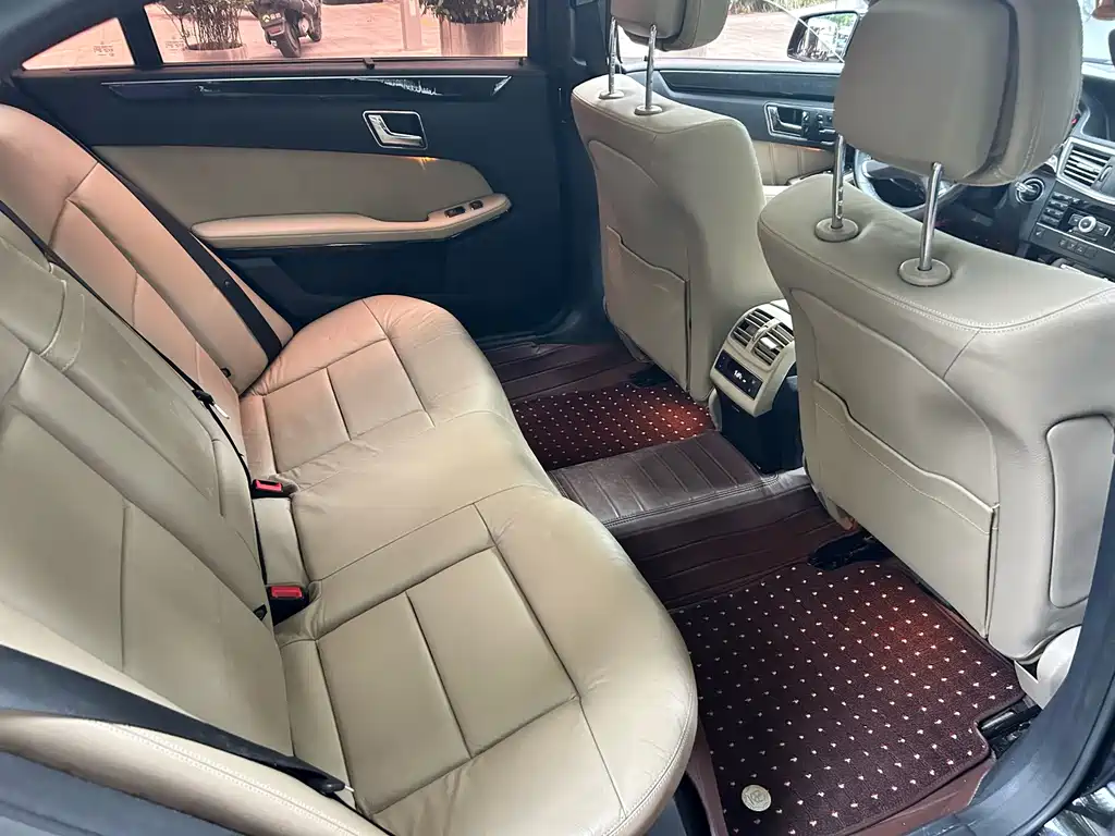 Mercedes-Benz E-Class — миниатюра 16