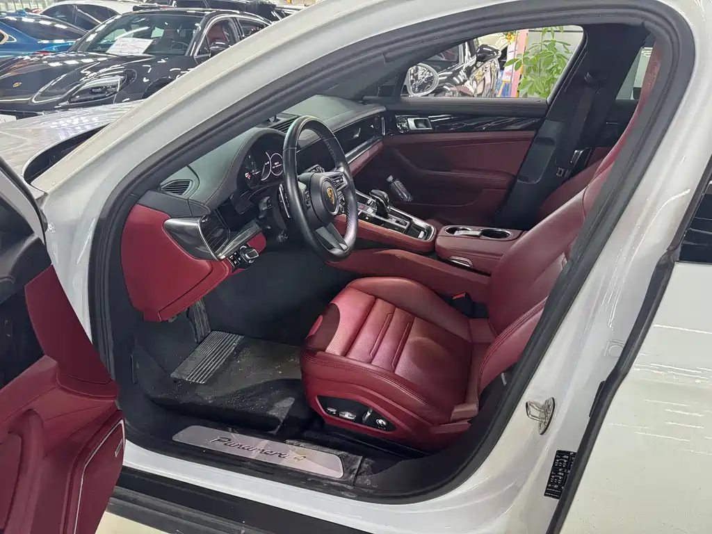 Porsche Panamera — миниатюра 5