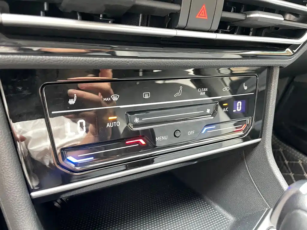 Volkswagen Lavida — миниатюра 7