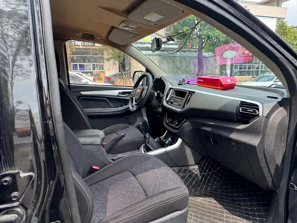 Isuzu RE-MAX Ruimai — миниатюра 7