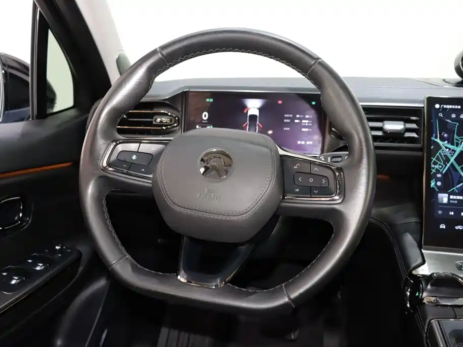 NIO ES6 — миниатюра 13