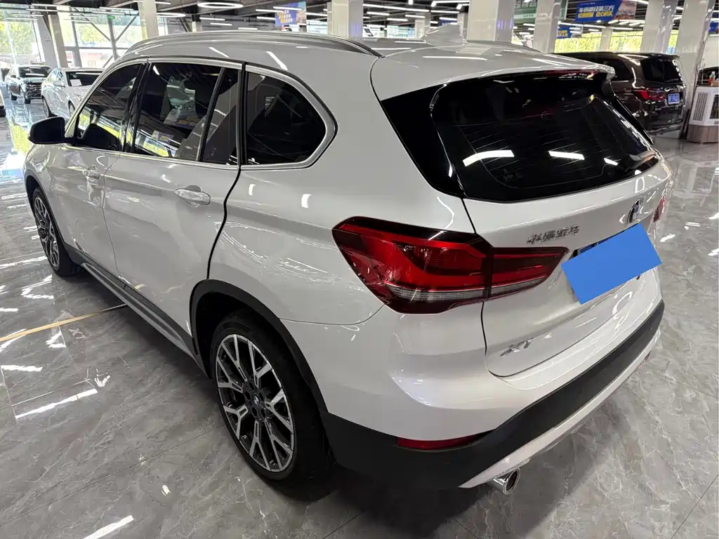 BMW X1 — миниатюра 7