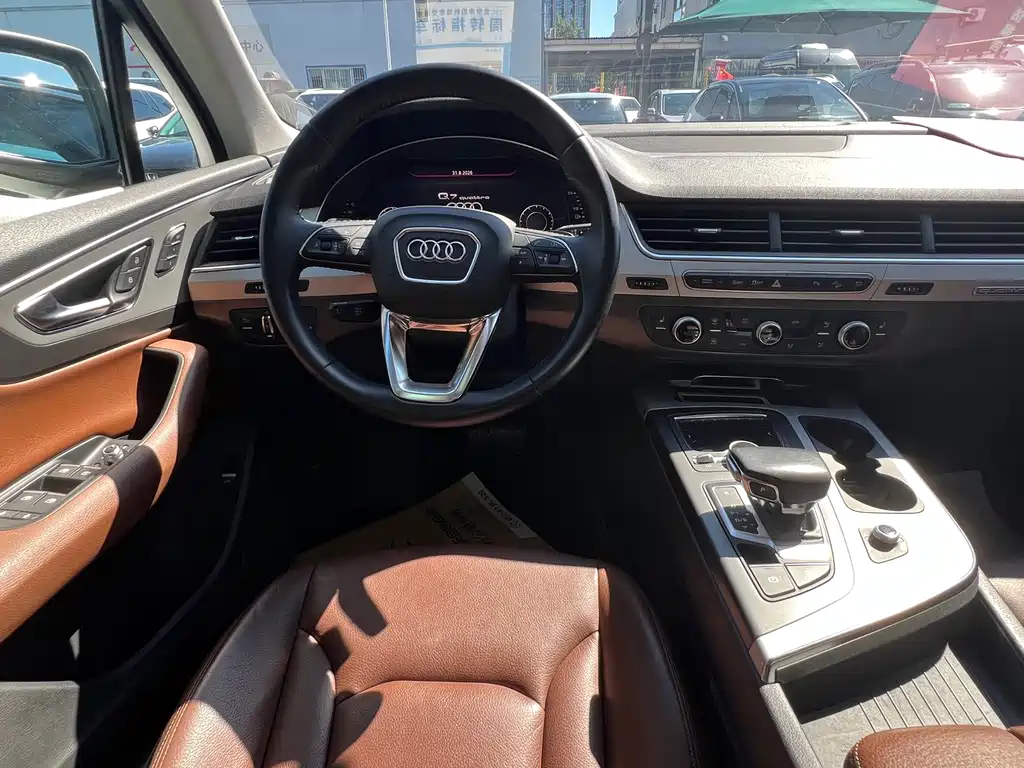 Audi Q7 — миниатюра 8