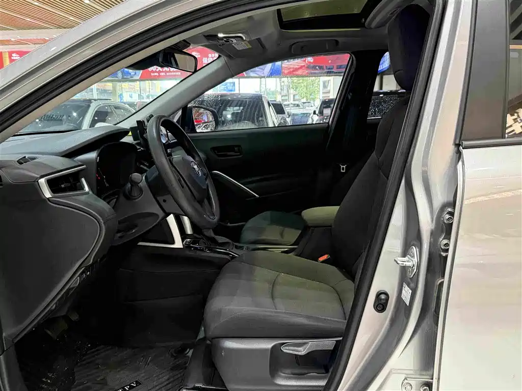 Toyota Corolla Cross — миниатюра 7