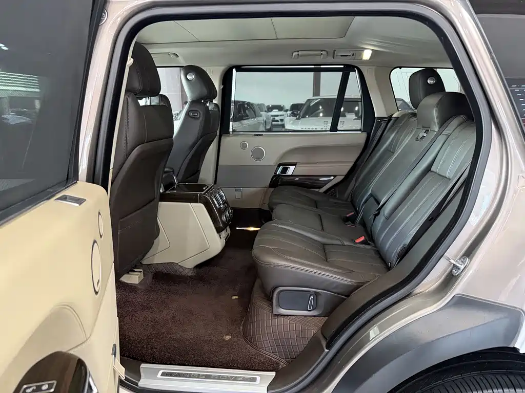 Land Rover Range Rover — миниатюра 16
